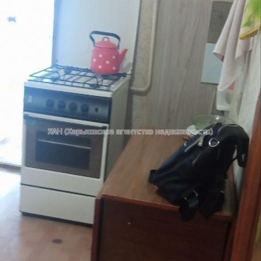 Продам квартиру, Аскольдовская ул. , 2 кім., 34 м², советский ремонт 