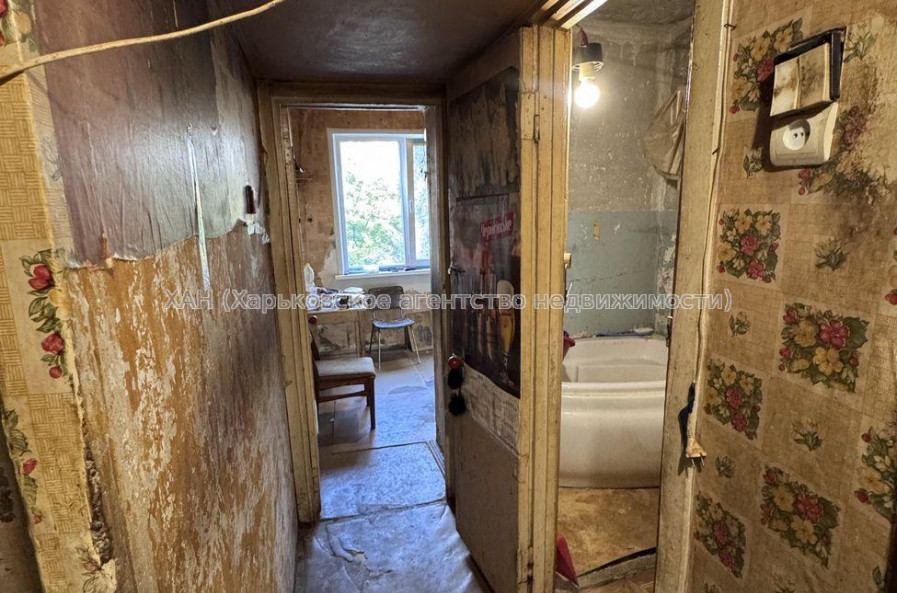 Продам квартиру, Солнечная ул. , 3 кім., 63.50 м², советский ремонт 