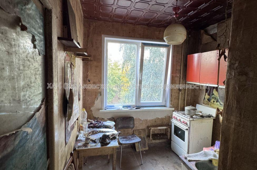 Продам квартиру, Солнечная ул. , 3 кім., 63.50 м², советский ремонт 