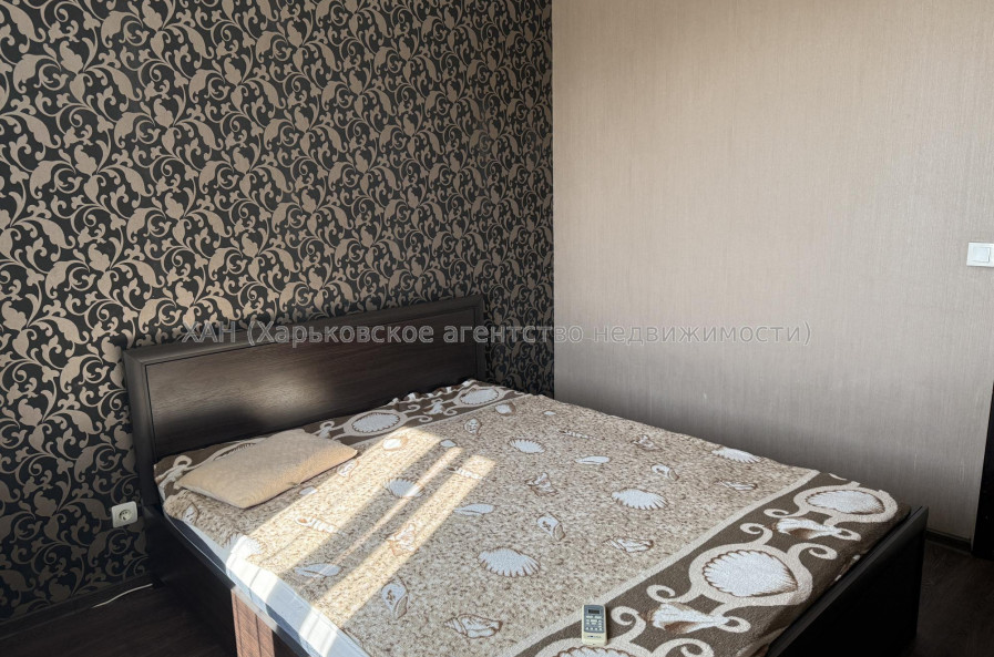 Продам квартиру, Валентиновская ул. , 22 , 2 кім., 45 м², капитальный ремонт 