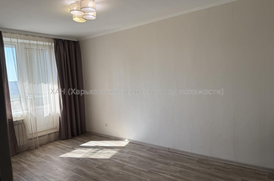 Продам квартиру, Валентиновская ул. , 22 , 2 кім., 45 м², капитальный ремонт 