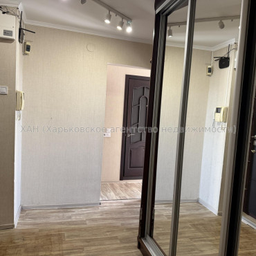 Продам квартиру, Валентиновская ул. , 22 , 2 кім., 45 м², капитальный ремонт 