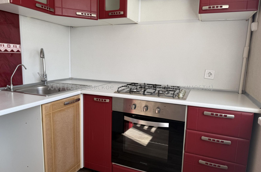 Продам квартиру, Валентиновская ул. , 22 , 2 кім., 45 м², капитальный ремонт 