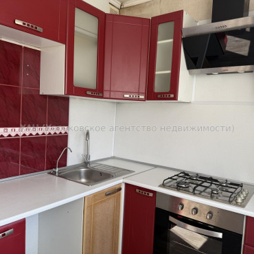 Продам квартиру, Валентиновская ул. , 22 , 2 кім., 45 м², капитальный ремонт 
