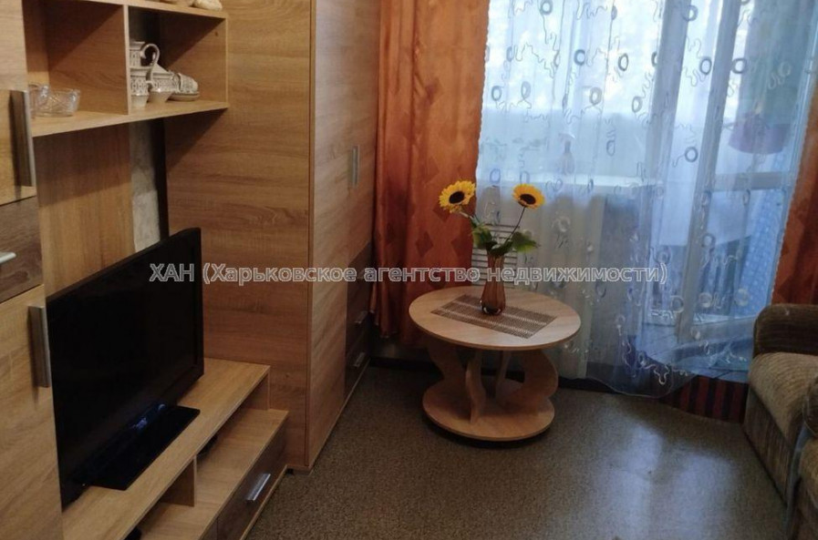Продам квартиру, Бучмы ул. , 2  ком., 48 м², косметический ремонт 