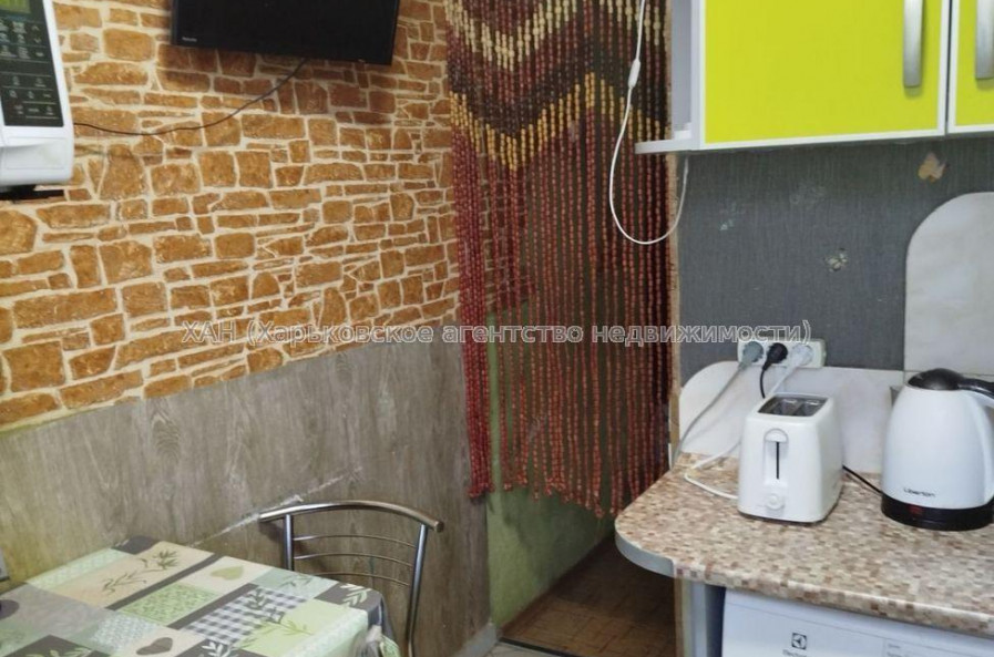 Продам квартиру, Бучмы ул. , 2  ком., 48 м², косметический ремонт 