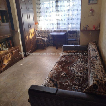 Продам квартиру, Бучмы ул. , 2  ком., 48 м², косметический ремонт 