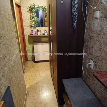 Продам квартиру, Бучмы ул. , 2  ком., 48 м², косметический ремонт 
