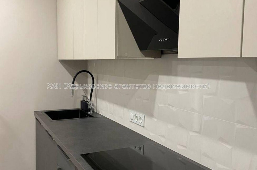 Продам квартиру, Космическая ул. , 1 кім., 49.70 м², авторский дизайн 
