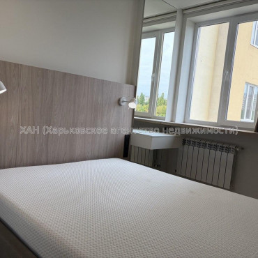 Продам квартиру, Гвардейцев Широнинцев ул. , 73Г , 2  ком., 65 м², авторский дизайн 
