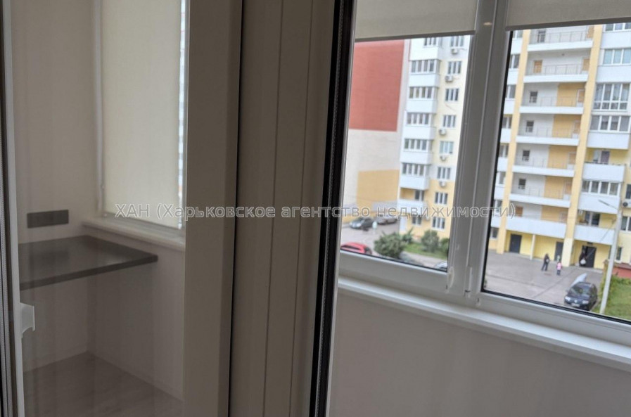 Продам квартиру, Гвардейцев Широнинцев ул. , 73Г , 2  ком., 65 м², авторский дизайн 