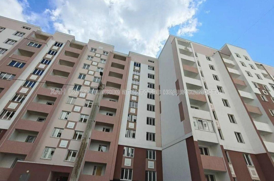 Продам квартиру, 1 кім., 37 м², без внутренних работ 