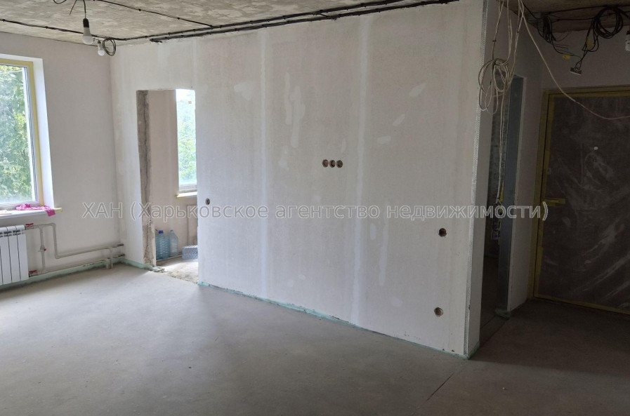 Продам квартиру, Бучмы ул. , 3  ком., 67 м², без отделочных работ 