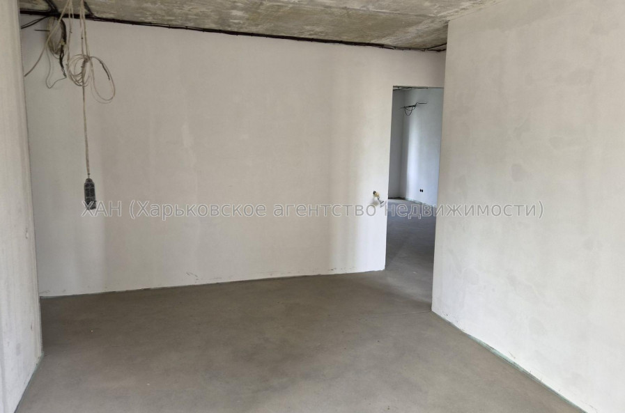 Продам квартиру, Бучмы ул. , 3  ком., 67 м², без отделочных работ 