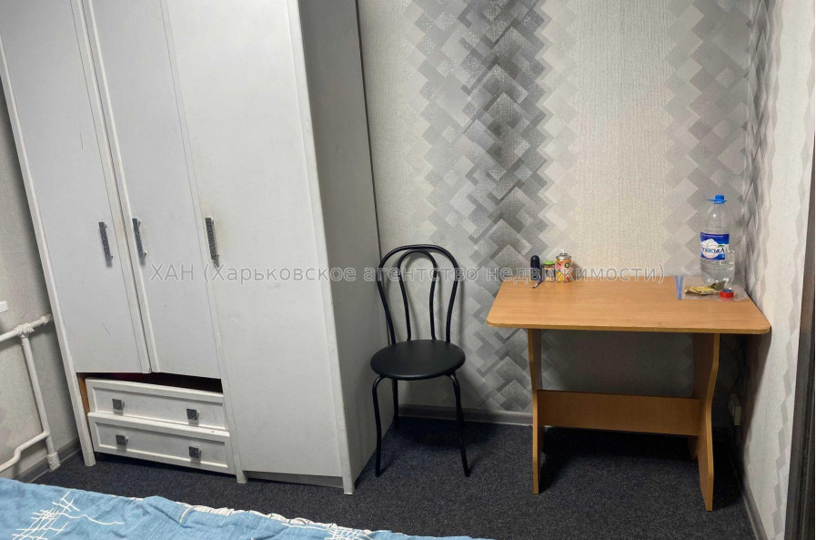 Продам квартиру, Зерновая ул. , 2  ком., 39 м², косметический ремонт 