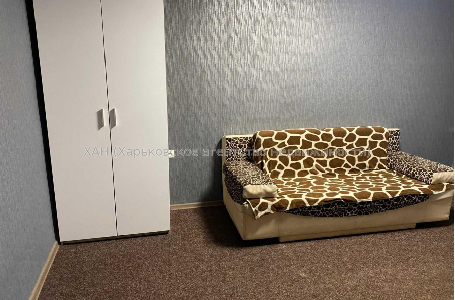 Продам квартиру, Зерновая ул. , 2  ком., 39 м², косметический ремонт 