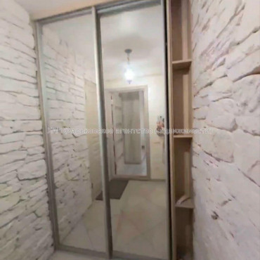Продам квартиру, Балканская ул. , 1  ком., 33 м², евроремонт 