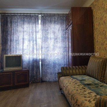 Сдам квартиру, Защитников Неба ул. , 2  ком., 50 м², косметический ремонт 