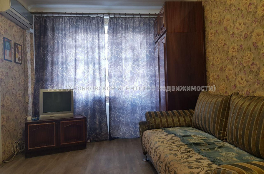 Сдам квартиру, Защитников Неба ул. , 2  ком., 50 м², косметический ремонт 