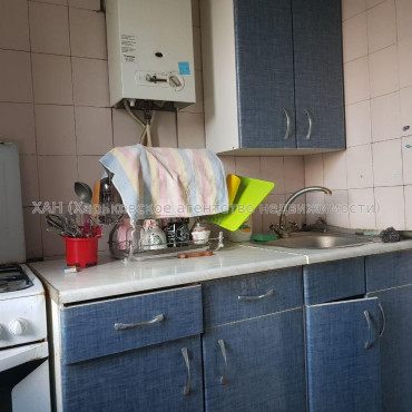 Сдам квартиру, Защитников Неба ул. , 2  ком., 50 м², косметический ремонт 
