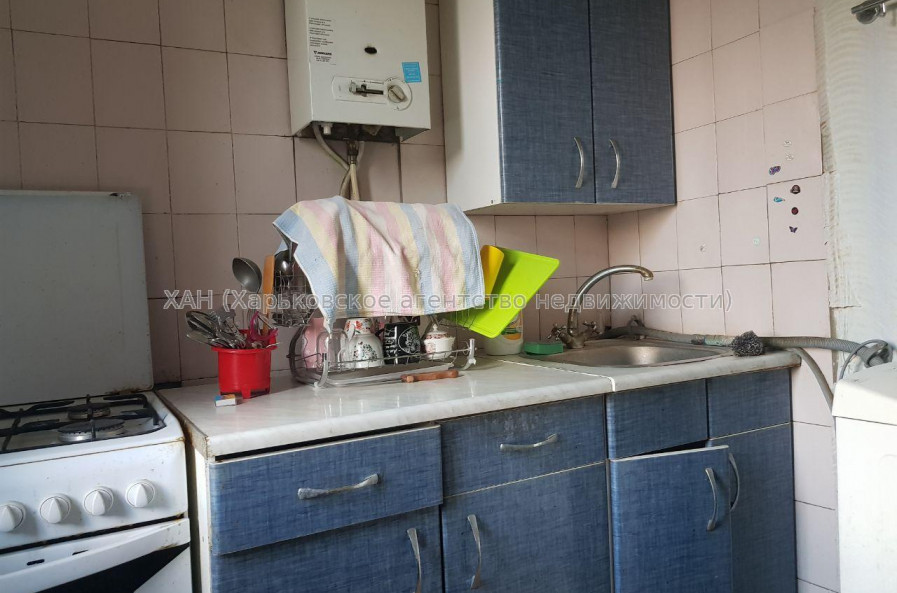 Сдам квартиру, Защитников Неба ул. , 2  ком., 50 м², косметический ремонт 