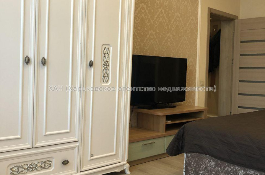 Продам квартиру, Ярослава Мудрого ул. , 2  ком., 57 м², евроремонт 