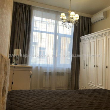 Продам квартиру, Ярослава Мудрого ул. , 2  ком., 57 м², евроремонт 