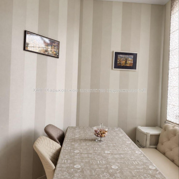 Продам квартиру, Чичибабина Бориса ул. , 3  ком., 89 м², евроремонт 