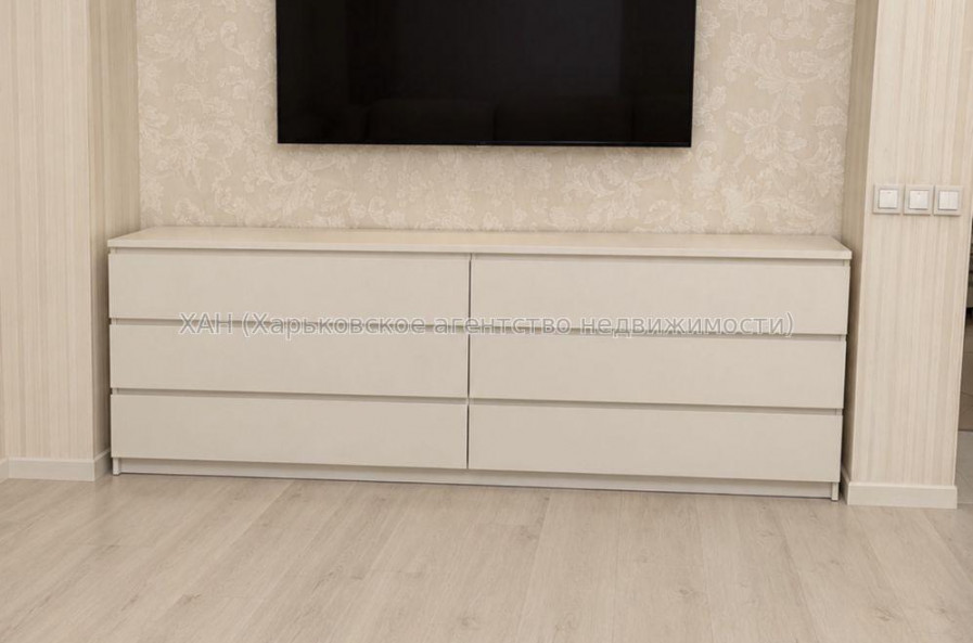 Продам квартиру, Чичибабина Бориса ул. , 3  ком., 89 м², евроремонт 