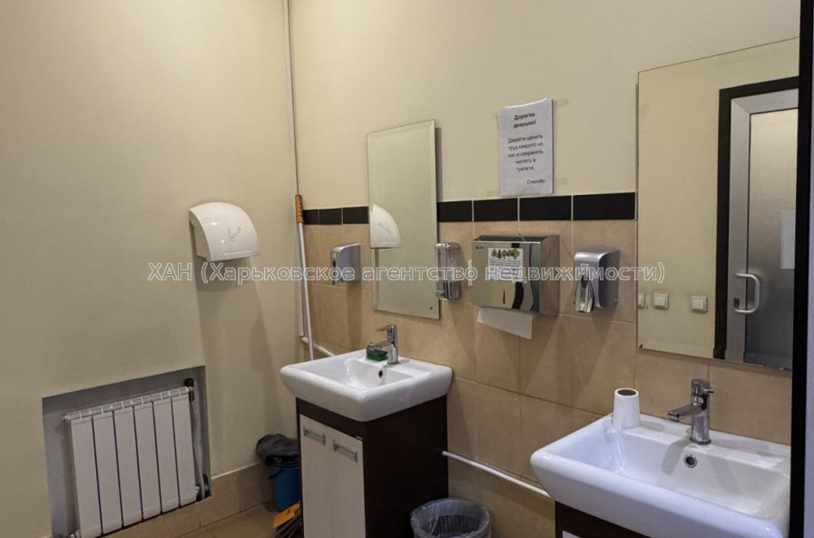 Здам нежитлову нерухомість, офис в офисном центре , 7 кім., 250 м², евроремонт 