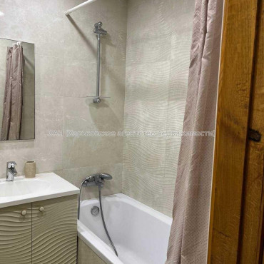 Продам квартиру, Аэрокосмический пр. , 3 кім., 68 м², евроремонт 