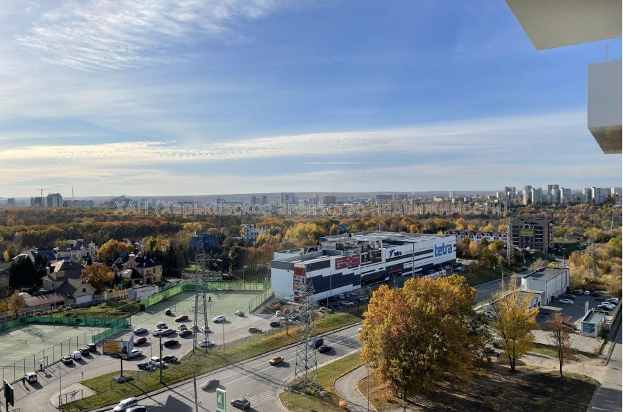 Продам квартиру, Сокольницкая ул. , 3 кім., 99 м², без ремонта 