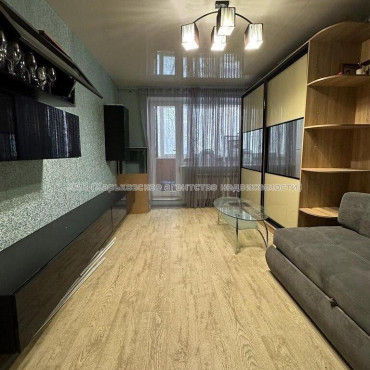 Продам квартиру, Леся Сердюка ул. , 2  ком., 53 м², евроремонт 