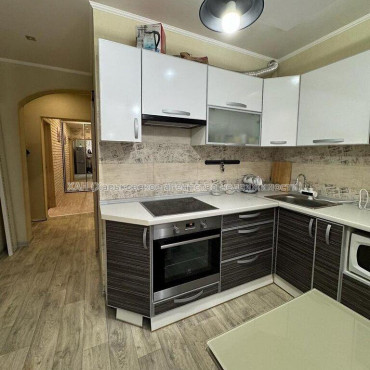 Продам квартиру, Леся Сердюка ул. , 2  ком., 53 м², евроремонт 