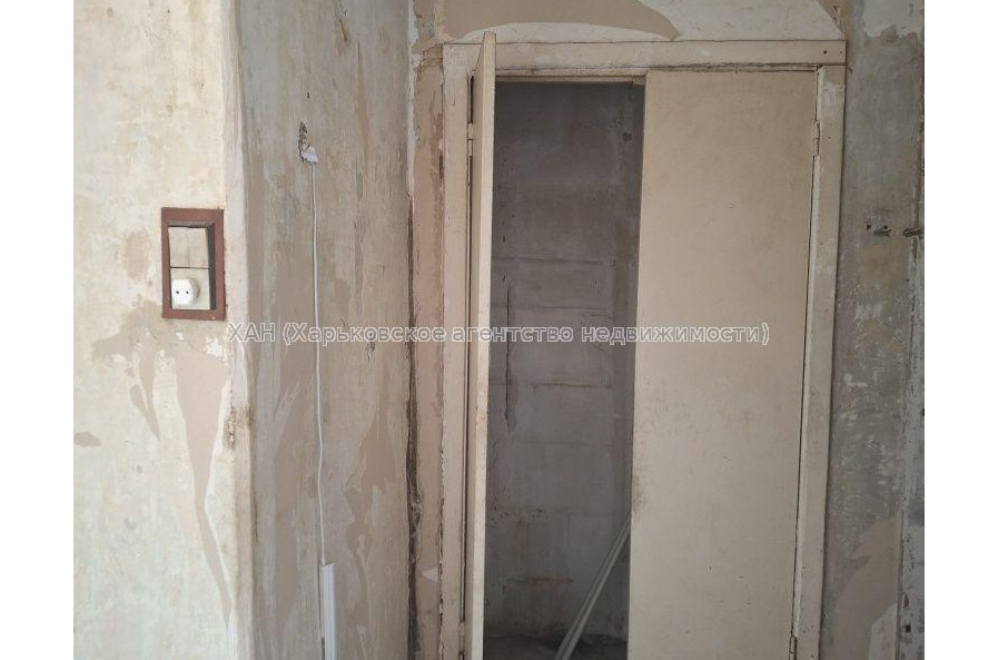 Продам квартиру, 1 кім., 32.70 м², без ремонта 