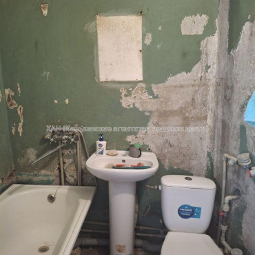 Продам квартиру, 1 кім., 32.70 м², без ремонта 