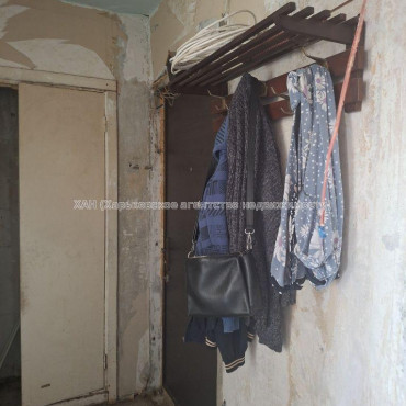 Продам квартиру, 1 кім., 32.70 м², без ремонта 