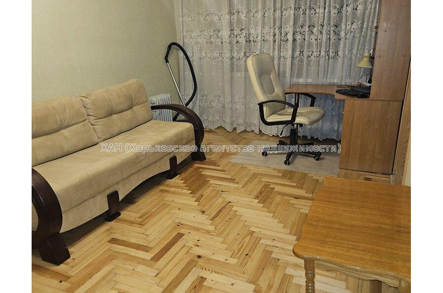 Продам квартиру, Ощепкова Андрея ул. , 2  ком., 43.50 м², косметический ремонт 