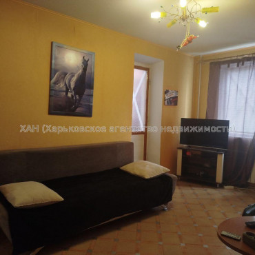 Здам квартиру, Непокоренных ул. , 1 кім., 35 м², косметический ремонт 