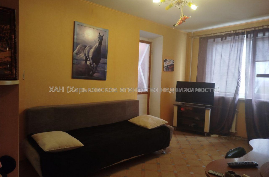 Здам квартиру, Непокоренных ул. , 1 кім., 35 м², косметический ремонт 