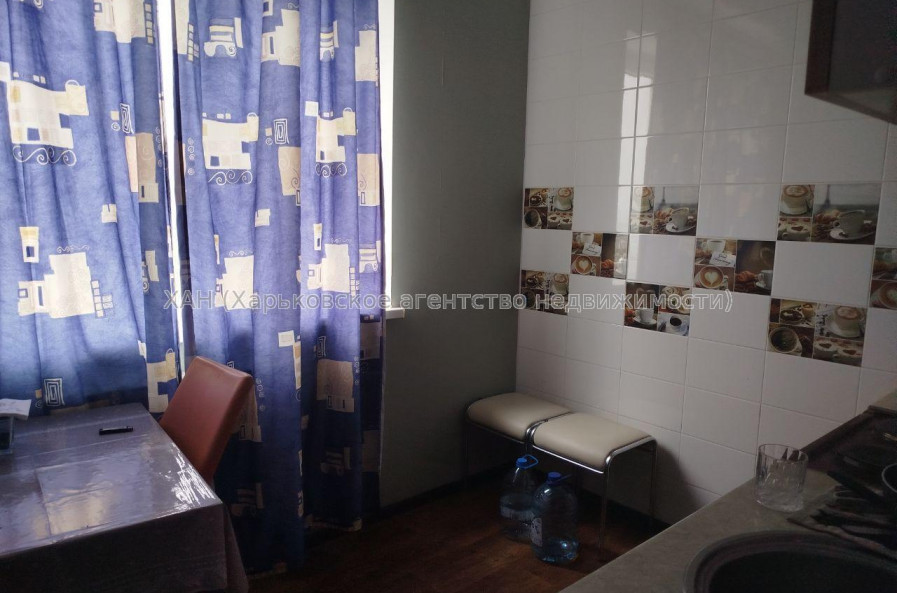 Здам квартиру, Непокоренных ул. , 1 кім., 35 м², косметический ремонт 