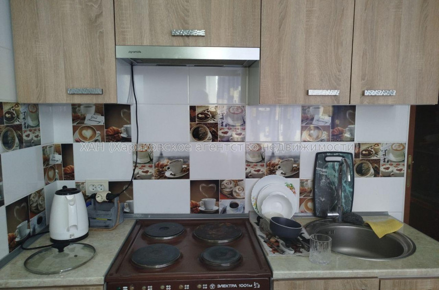 Здам квартиру, Непокоренных ул. , 1 кім., 35 м², косметический ремонт 