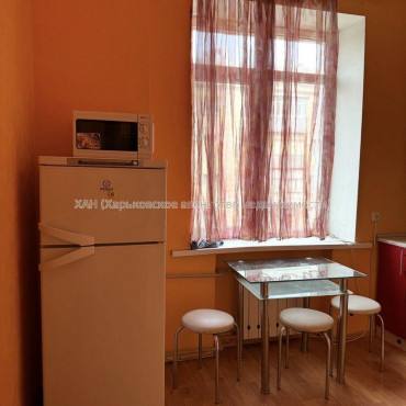 Продам квартиру, Григория Сковороды ул. , 2  ком., 50.70 м², капитальный ремонт 