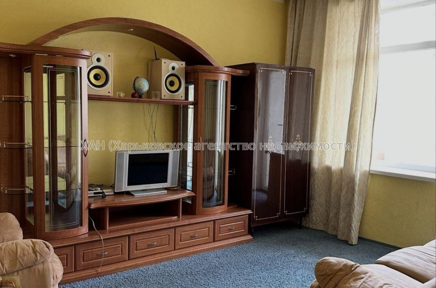 Продам квартиру, Григория Сковороды ул. , 2  ком., 50.70 м², капитальный ремонт 