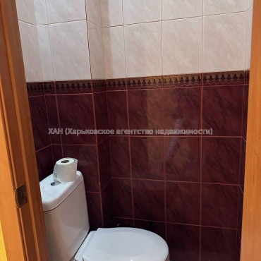 Продам квартиру, Григория Сковороды ул. , 2  ком., 50.70 м², капитальный ремонт 