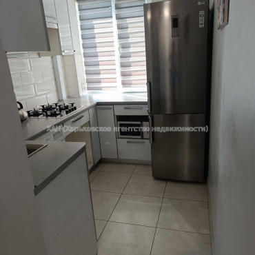 Продам квартиру, Душкина ул. , 2  ком., 44.70 м², капитальный ремонт 