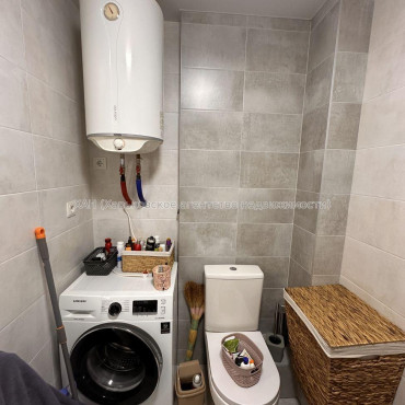 Продам квартиру, Ващенковский пер. , 1 кім., 51 м², авторский дизайн 