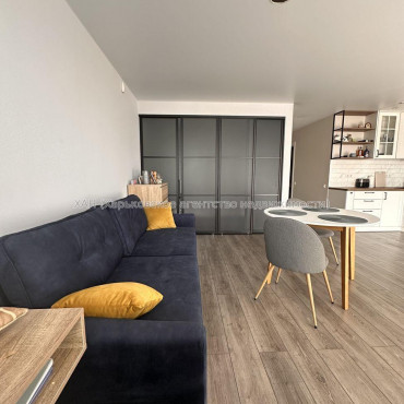 Продам квартиру, Ващенковский пер. , 1 кім., 51 м², авторский дизайн 