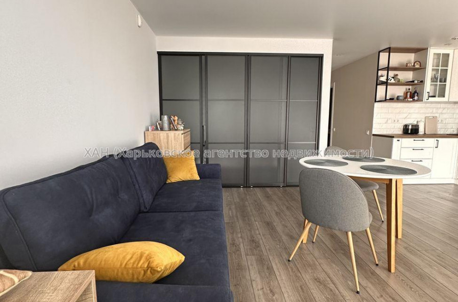 Продам квартиру, Ващенковский пер. , 1 кім., 51 м², авторский дизайн 