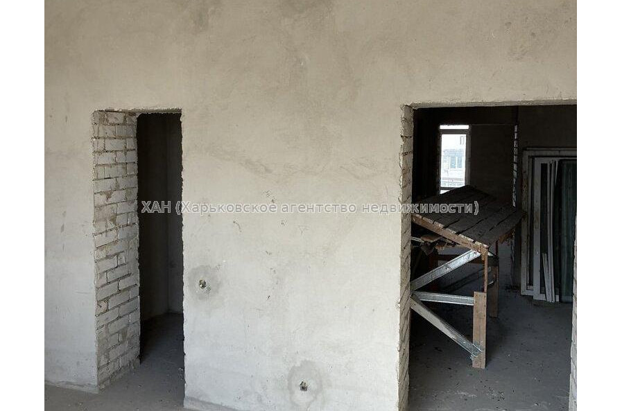 Продам квартиру, Балакирева пер. , 3 кім., 103 м², без отделочных работ 